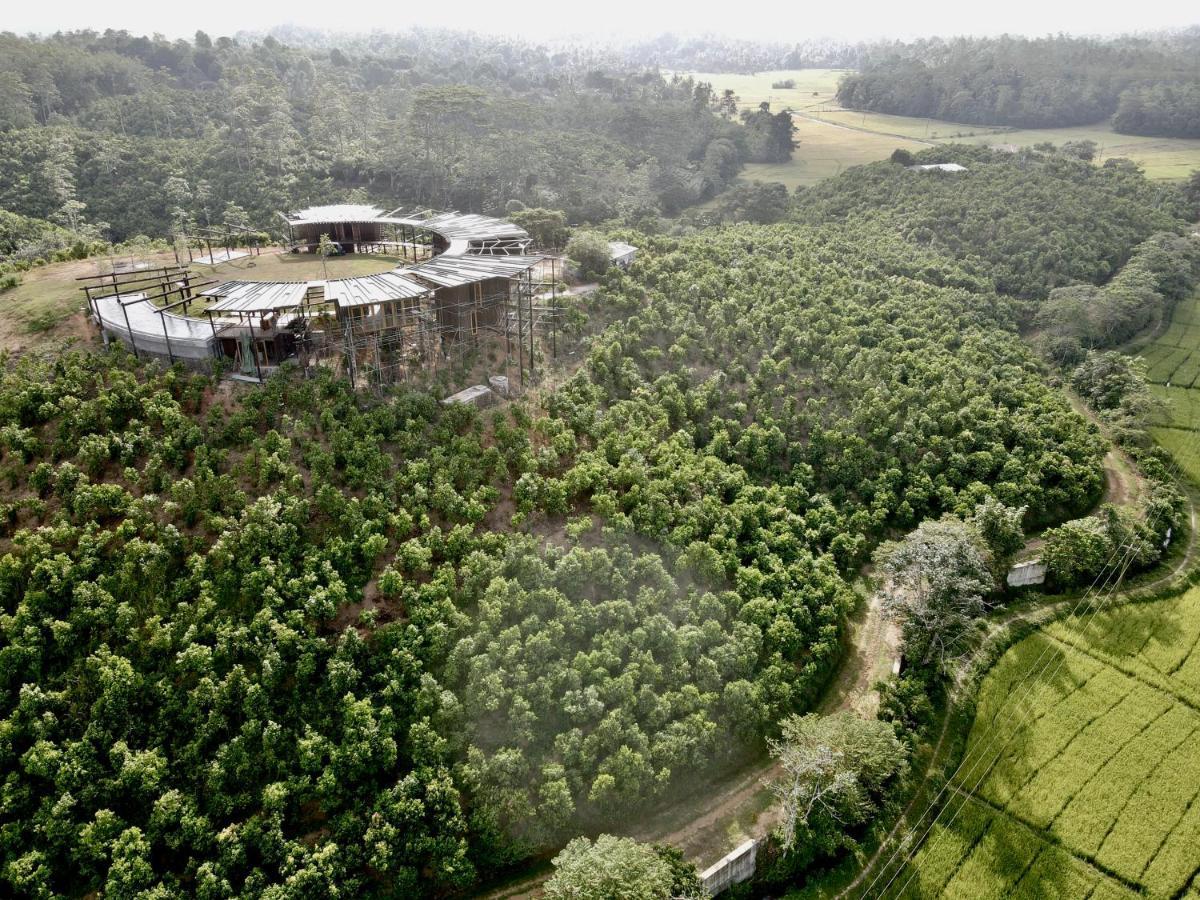 Trebartha East The Round House Hotel อาฮานกามา ภายนอก รูปภาพ